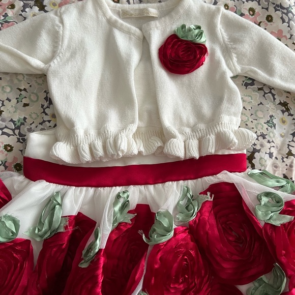 Beautiful baby girl frock.. size 6 months - Picture 3 of 9